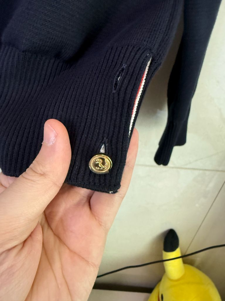 (새상품급) 25FW 톰브라운 밀라노 스티치 금장 가디건 2사이즈 이미지