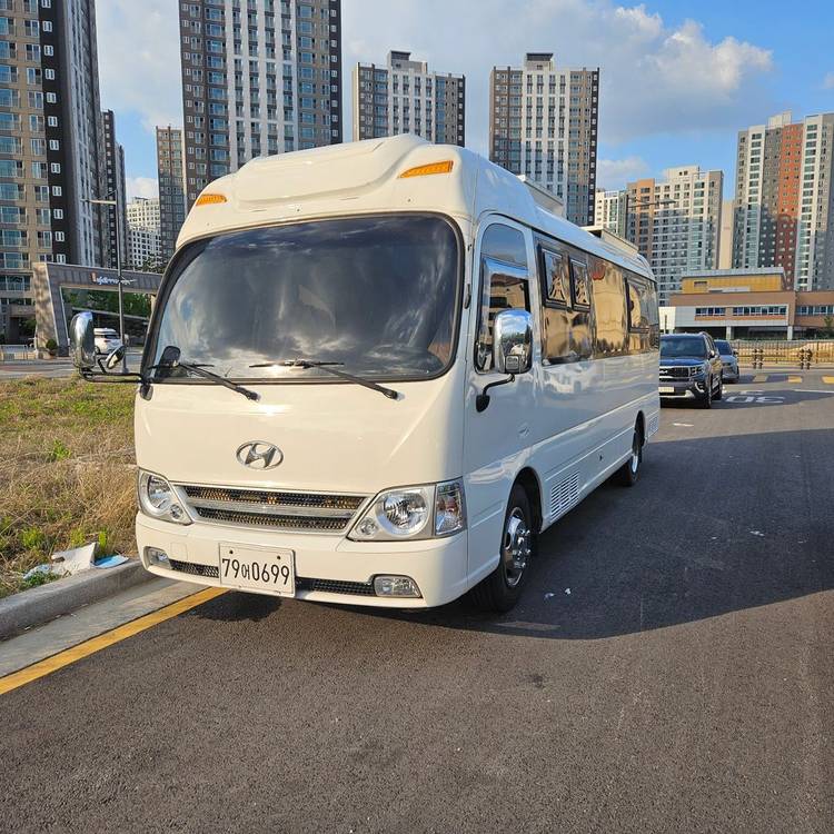 카운티 캠핑카 이미지