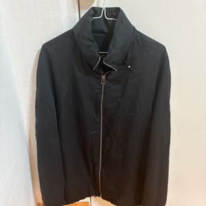 발렌시아가 바람막이 46 이미지