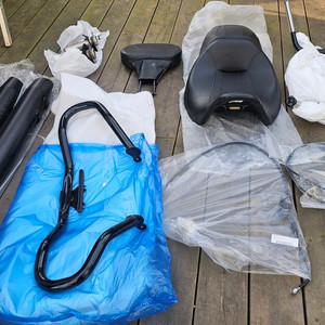 할리데이비슨 스트리트 글라이드 스페셜 오토바이 정품시트 및 머플러 부품(용품)등 이미지