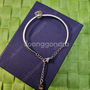 스와로브스키 크리스탈 뱅글 팔찌 5497478 미착용 새제품 70000원 이미지