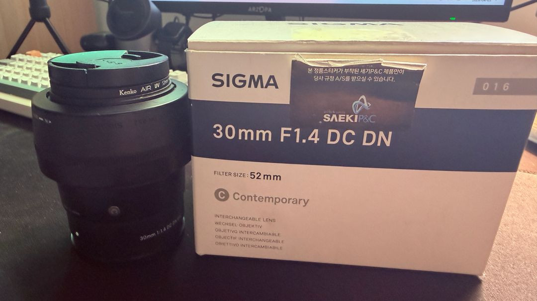 시그마 30mm F1.4 (삼식이) DC DN 52mm 렌즈 소니 e마운트 이미지