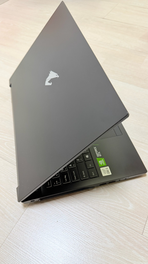 게이밍 노트북GTX 1650Ti 이미지