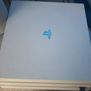 PS4 pro 1TB + 무선 컨트롤러 + ps모션컨트롤러 + 게임4장 이미지
