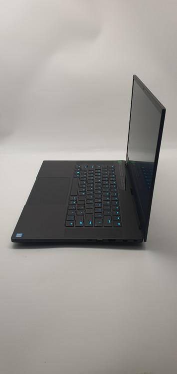 [최저가]레이저블레이드 15인치 게이밍노트북(i7-9th/2080/램32GB/240Hz) 이미지