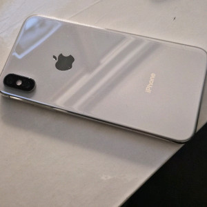 아이폰 XS 64GB 이미지