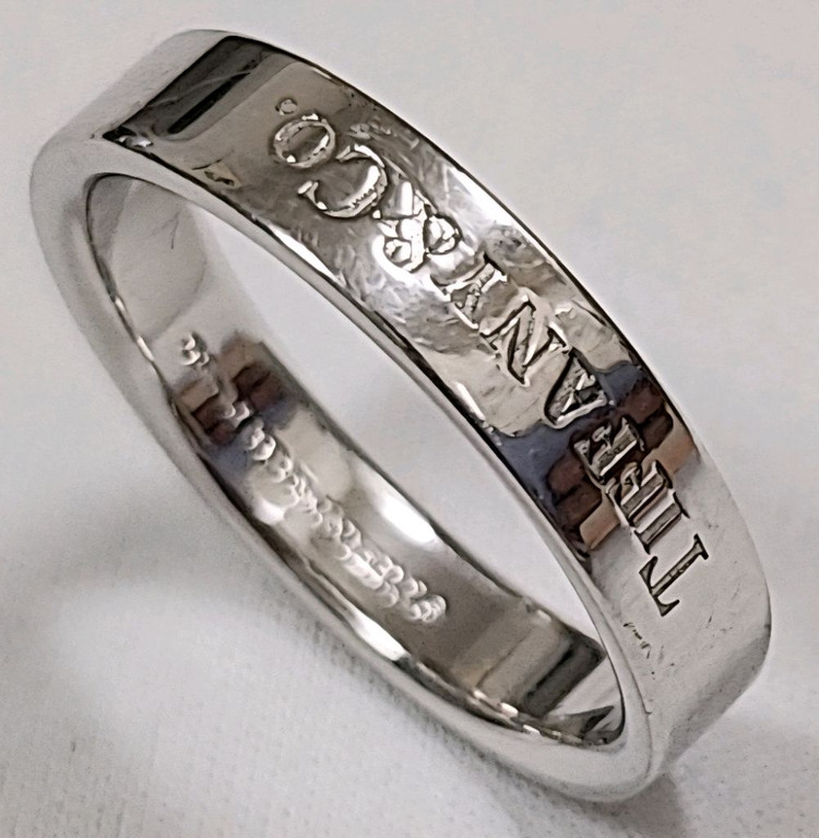 정품 티파니엔코 pt플래티늄13~14호 밴드링 이미지