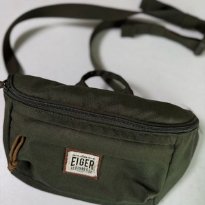 EIGER 1989 크로스백 힙색 이미지