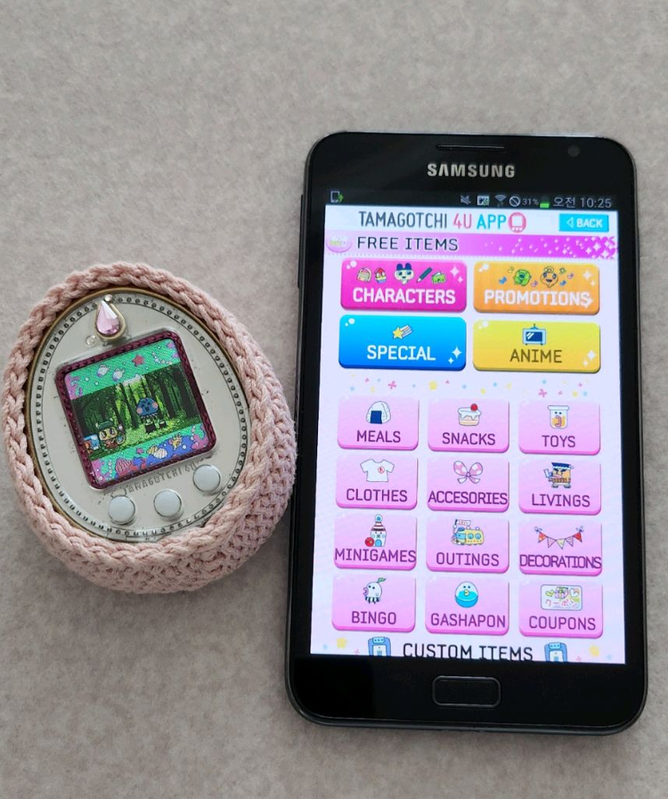 다마고치 4U & 통신폰 이미지