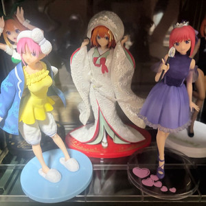 각종 피규어 및 굿즈 팝니다!(5등분의신부,리제로,최애의아이 등) 이미지