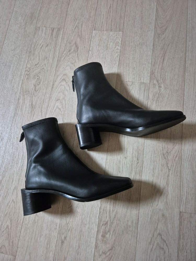 한섬 시스템 앵클부츠 (235사이즈 구두) 이미지