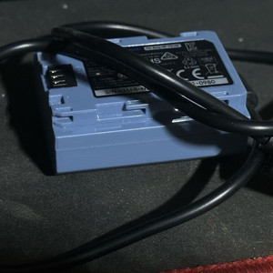 스몰리그 소니 NP-FZ100 호환 USB-C 충전식 카메라 배터리(모델명 4265B) 이미지