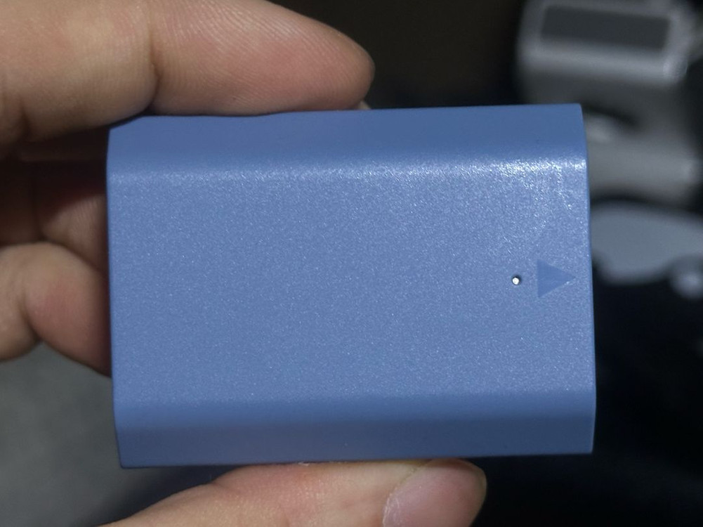 스몰리그 소니 NP-FZ100 호환 USB-C 충전식 카메라 배터리(모델명 4265B) 이미지