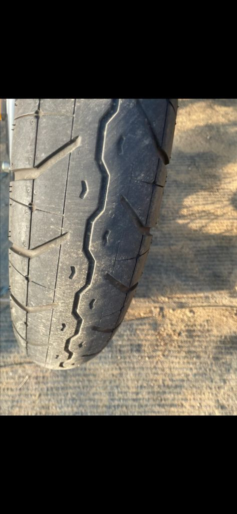 로얄엔필드 인터셉터650 이미지