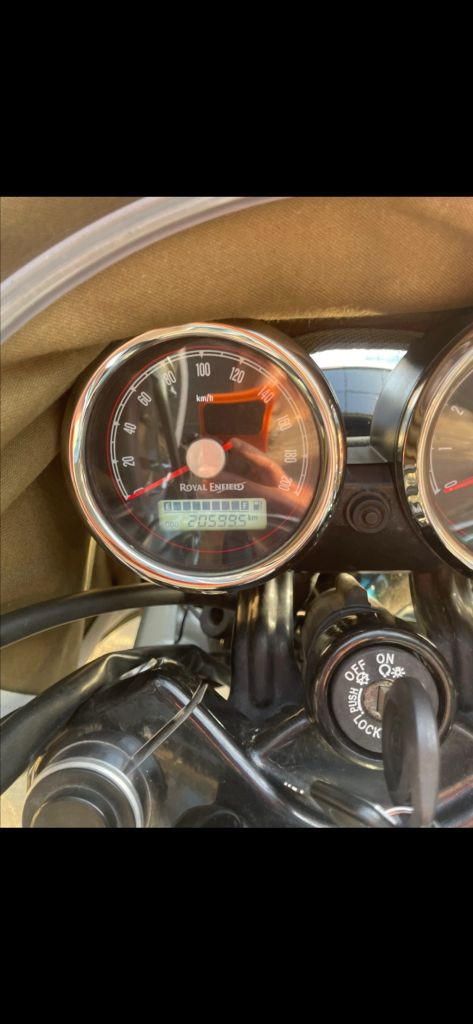 로얄엔필드 인터셉터650 이미지