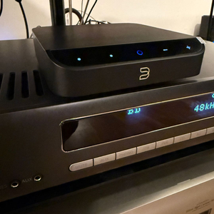 영국 아캄 Arcam SA20 인티앰프 + 블루사운드 노드 나노 네트워크 플레이어 이미지