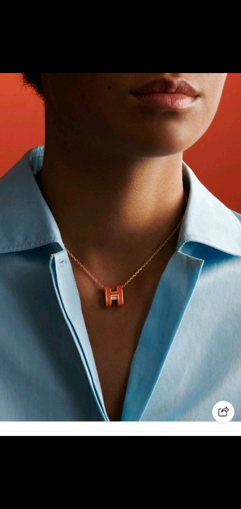 에르메스 팝아슈 목걸이 새상품급 정품(감정O)구찌프라다루이비통디올고야드샤넬셀린느불가리반클리프보테가생로랑가방 이미지