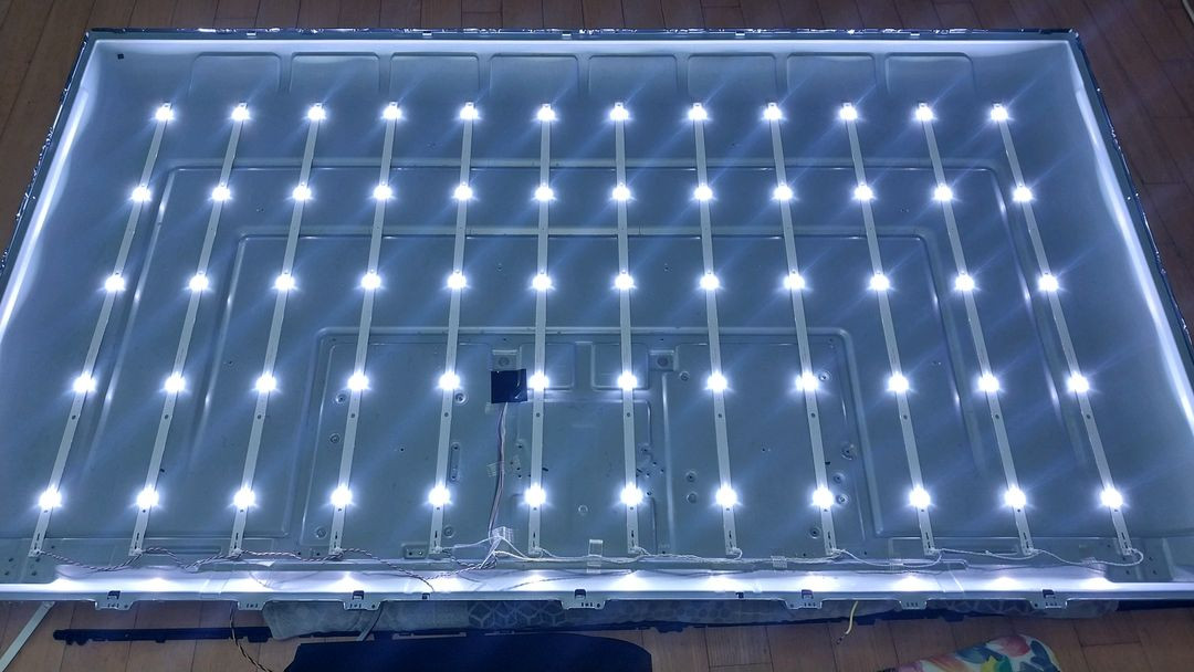 65인치 TV 4K UHD, 오늘 백라이트 새제품으로 교환. 예비부품 1세트 드립니다. 이미지