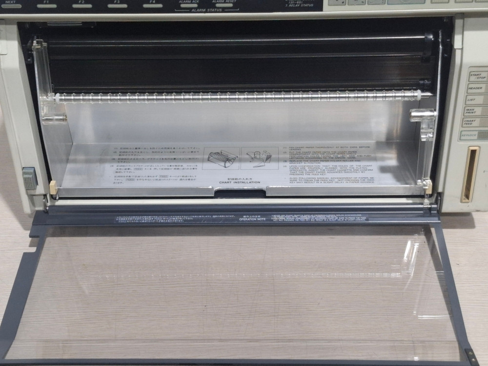 YOKOGAWA HR 2300 Hybrid Recorder 온도기록계 이미지