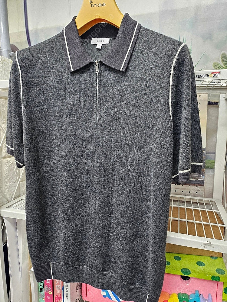 리스 REISS 남성 니트 반팔티 95 카라반팔티 MH12 이미지