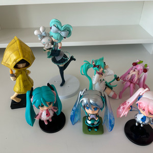 하츠네미쿠(oem), 리트나이트메어(정품) 피규어 일괄 팝니다. 이미지