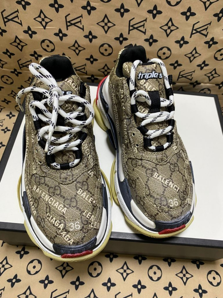 [36] 구찌 x 발렌시아가 해커 프로젝트 트리플 s 이미지