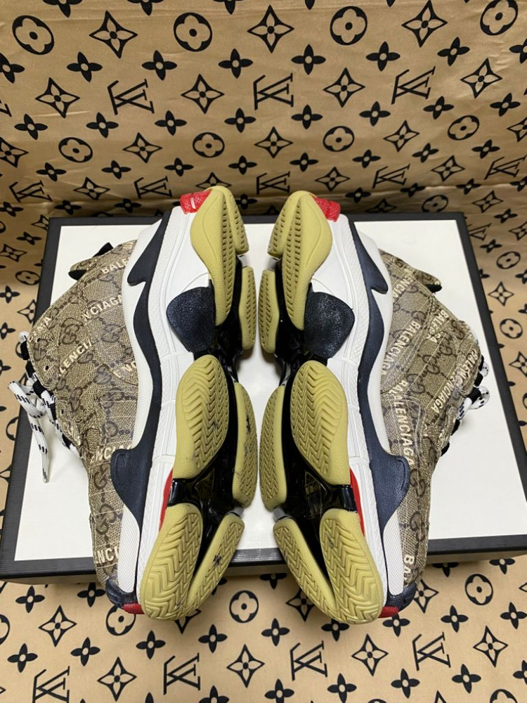 [36] 구찌 x 발렌시아가 해커 프로젝트 트리플 s 이미지