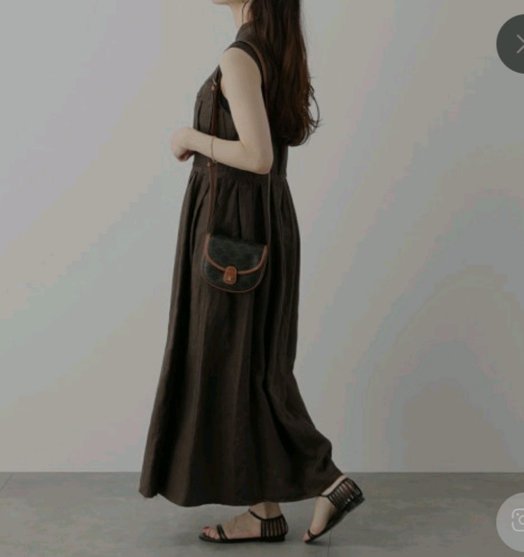 셀린느 미니 베사체 트리옹프 탠 크로스백숄더백테수토호보백구찌루이비통디올프라다샤넬생로랑아바백 이미지