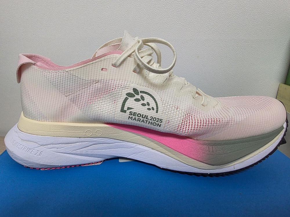 아디다스 보스턴12 240mm 여성 러닝화 이미지