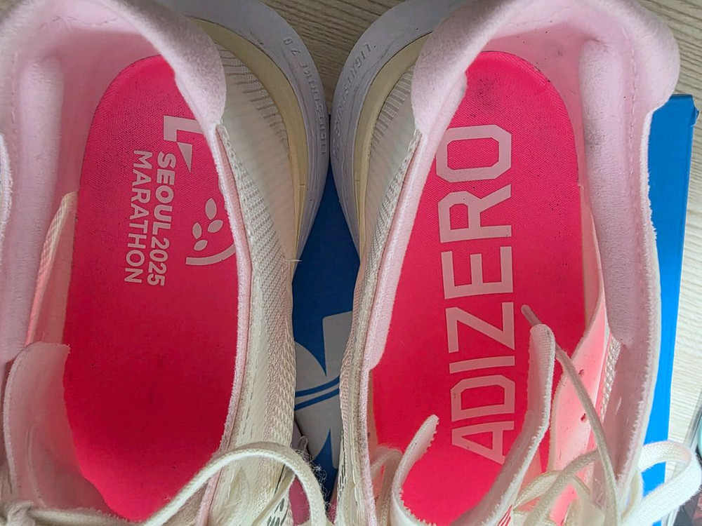 아디다스 보스턴12 240mm 여성 러닝화 이미지