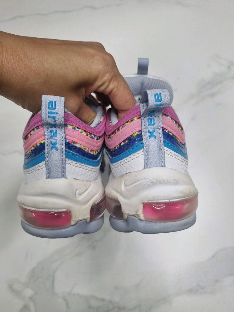 나이키 키즈 에어맥스97 여아 운동화 225 이미지