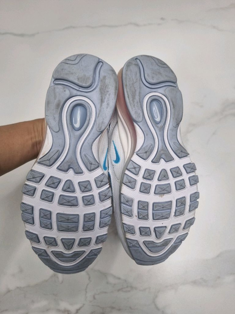 나이키 키즈 에어맥스97 여아 운동화 225 이미지