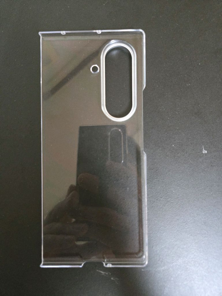 폴드7 정품 클리어 케이스 팝니다. 이미지