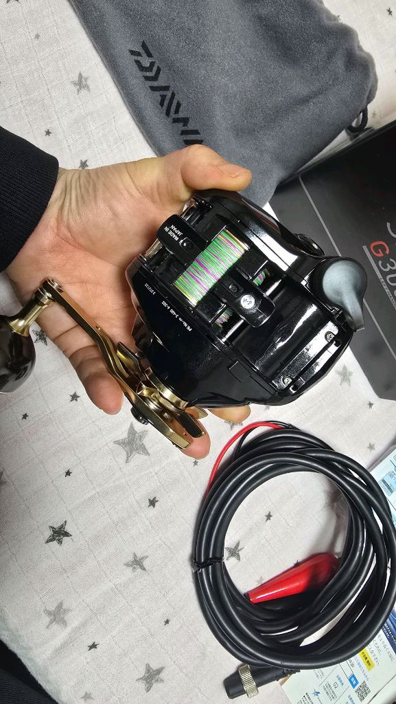 다이와 시보그 G300J (직수)전동릴 / 10500B 방짜배터리 판매합니다 이미지