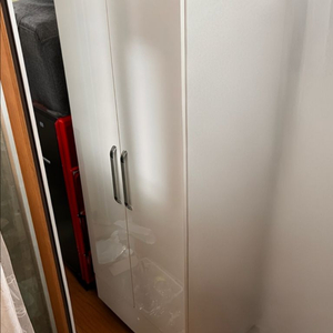 [ 급처 ] 화이트 2문 옷장 이미지