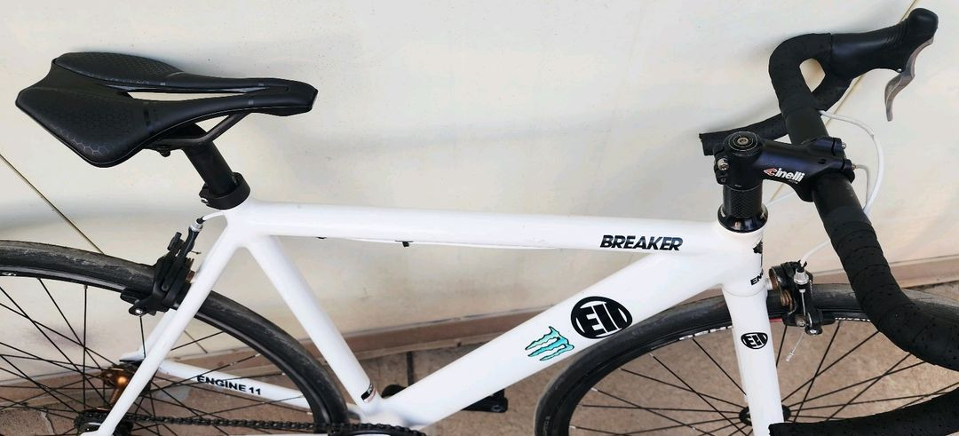 픽시 엔진11 Braker 옴니움 52cm 상태굿 이미지