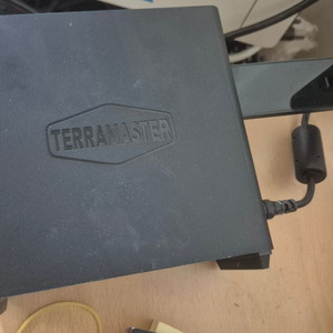 테라마스터 Terramaster F4 SSD SSD용 4베이 NAS 이미지