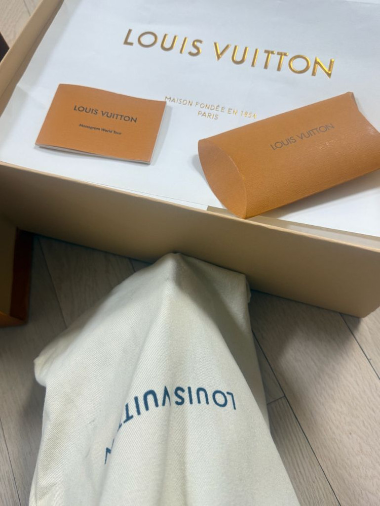 루이비통 LV 트레이너 스니커즈 (남성9사이즈) 이미지