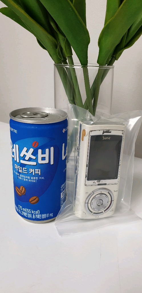SKY June 슬라이드폰 옛날폰 구형폰 이미지