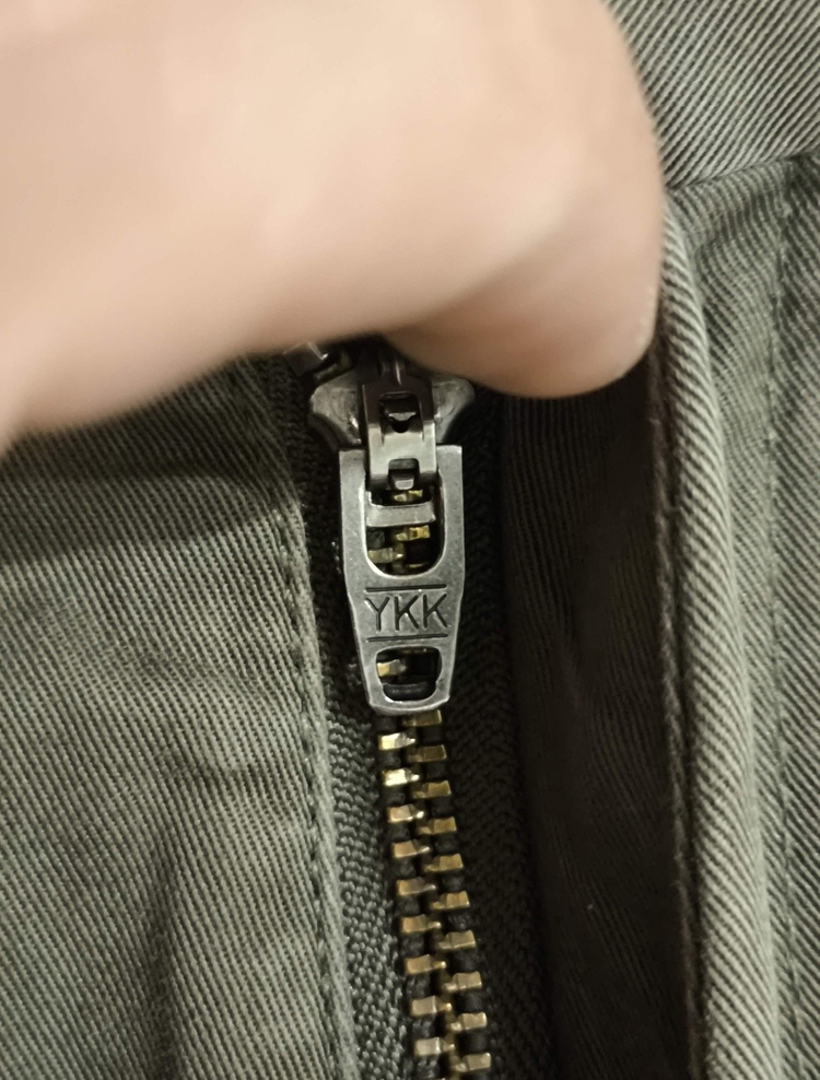 37 버버리 면바지 카키 이미지