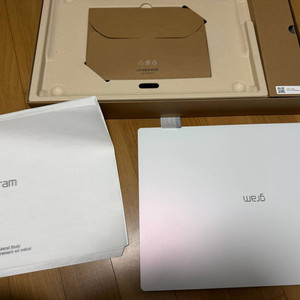 LG전자 그램 프로 16Z90U-KU7WK RAM 32GB 1TB 이미지