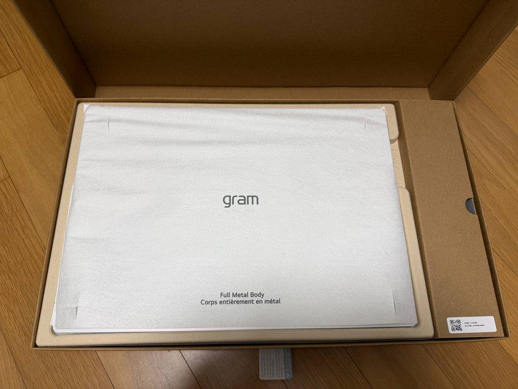 LG그램 프로 16Z90U-KU7WK RAM 32GB 1TB 이미지