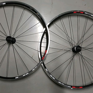 시마노 R500 로드 휠셋 미사용품 이미지