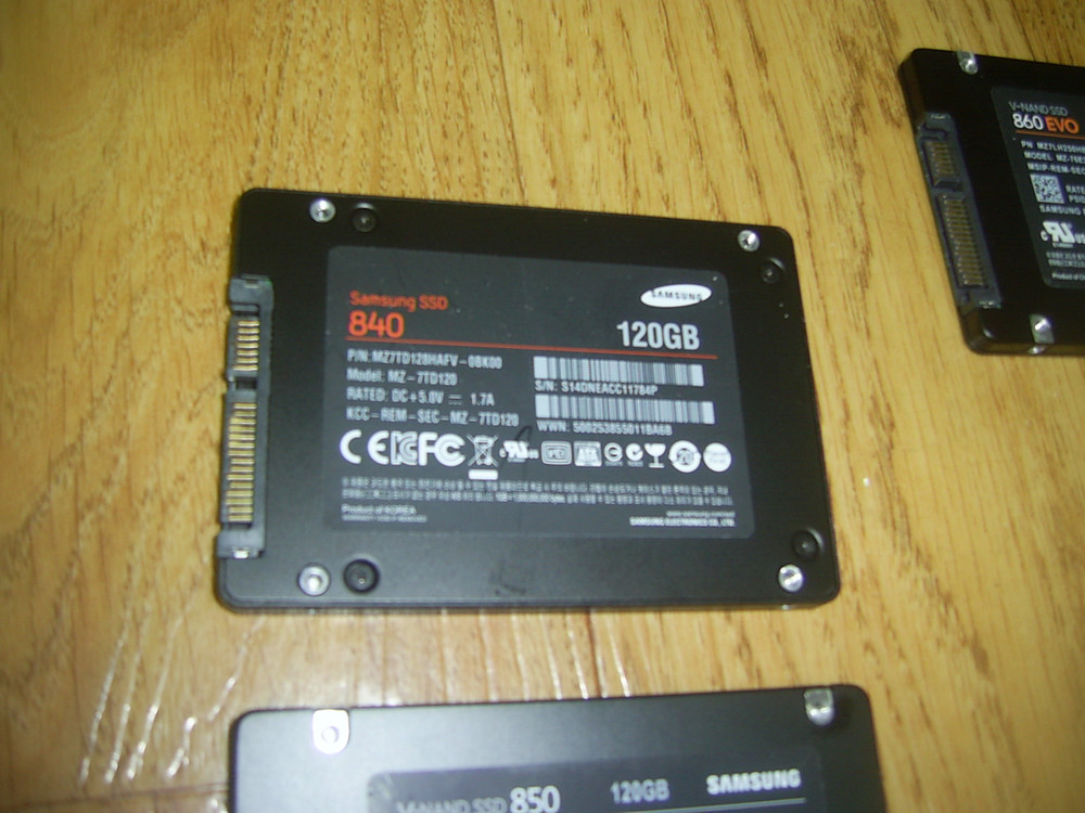 삼성 840 850 860SSD 120GBX2 250GBX1 3개 세트 이미지