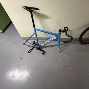 콘스탄틴 버나드 픽시 22년식 프레임,반차 판매/대차 이미지