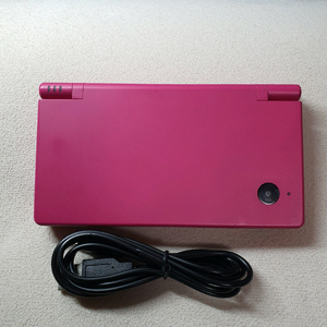 닌텐도 DSi 핑크(우고메모 내장) 이미지