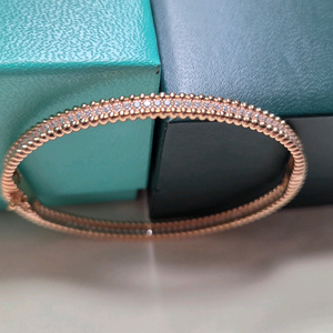 18k 뱅글팔찌 이미지