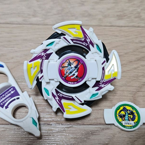 탑블레이드 타카라제 색놀이스티커 드래곤GT 판매합니다. 이미지