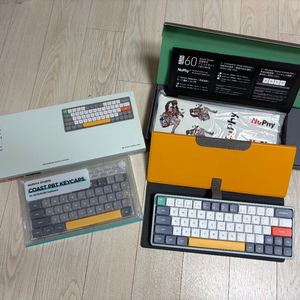 (풀박스) nuphy Air60 갈축 무선 기계식 키보드 + 케이스 + 추가키캡 이미지