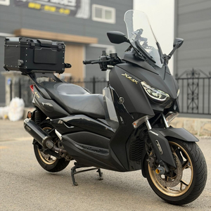 야마하 xmax300 20년식 아크라포빅 구변o 배달셋팅 저렴하게 판매합니다 이미지